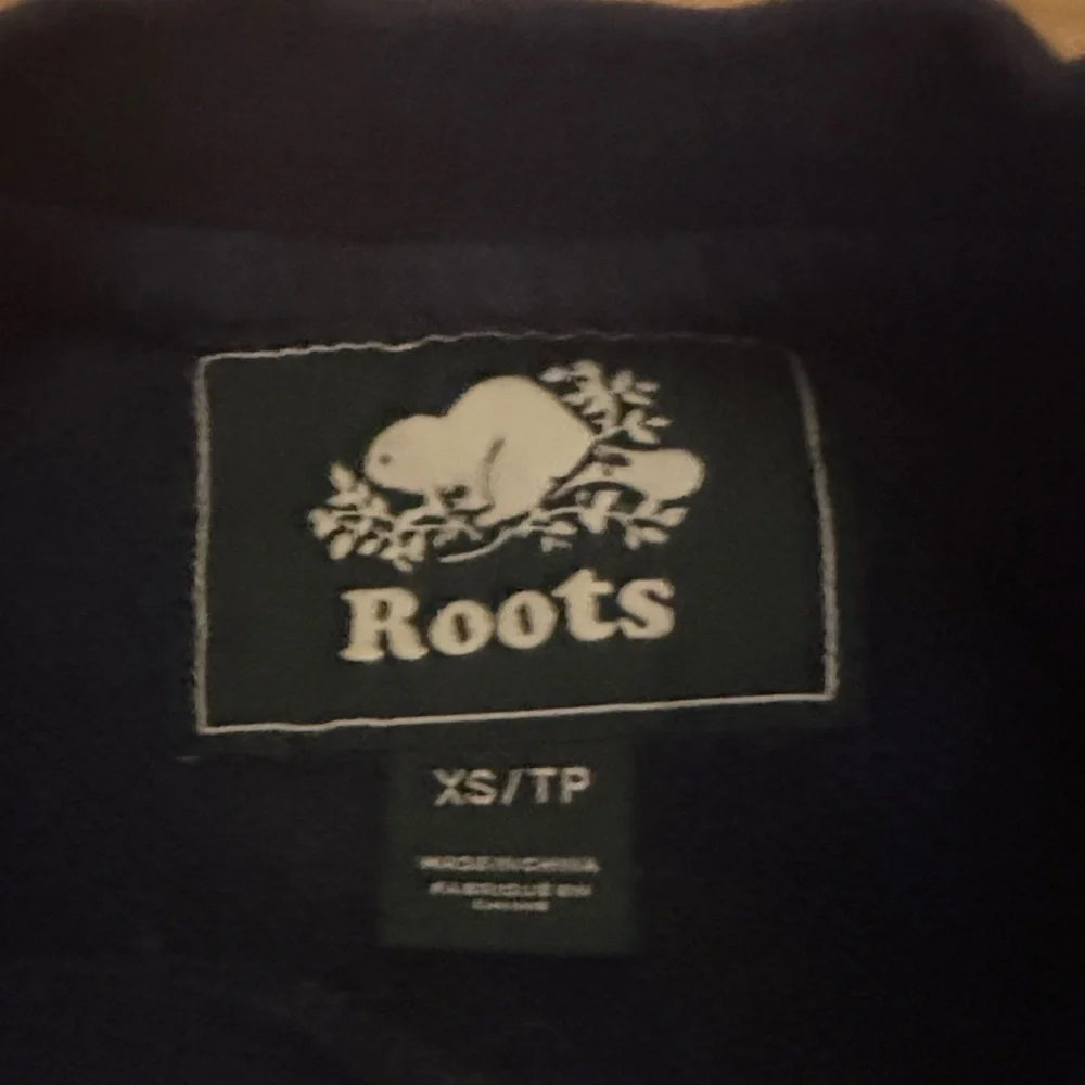 Roots Men's Navy Crewneck Sweater - Picture 2 of 3